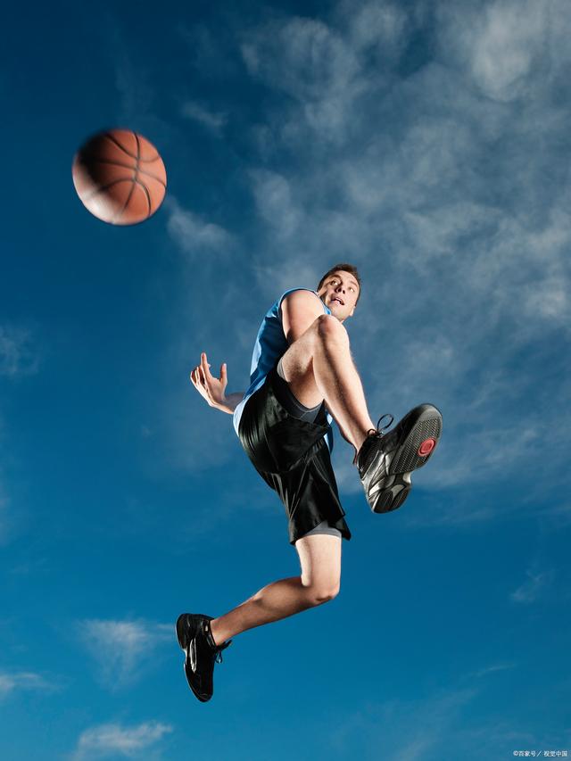 带领球队在 带领球队在